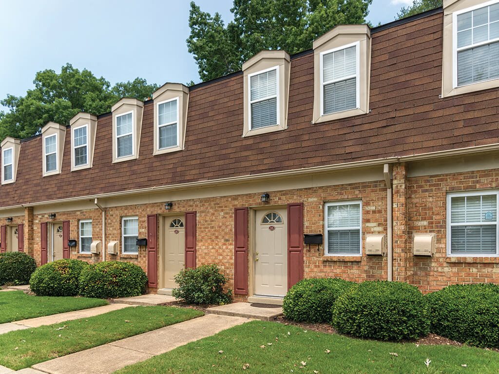 Exteriors at Whispering Oaks Apartments in Portsmouth VA